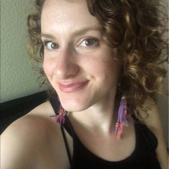 Profile Picture of Valerie Arkell (@varkell) on Poshmark