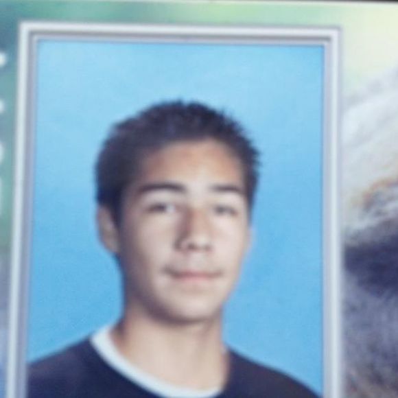 Profile Picture of Chris Lopez (@llopezc069) on Poshmark