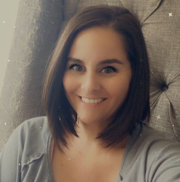 Profile Picture of Sascha Baello (@sbaello) on Poshmark
