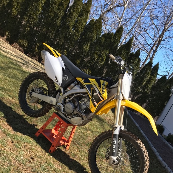 Profile Picture of Vincent Abatangelo (@vinnyab) on Poshmark