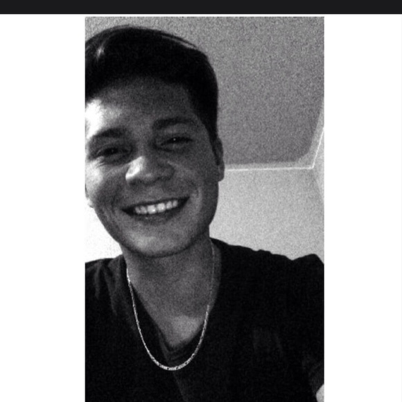 Profile Picture of Alexander Maciel (@meac99) on Poshmark