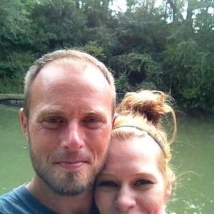 Profile Picture of Jen N Adam Riggle (@RiggleJen) on Twitter