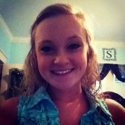 Profile Picture of Sara Mccutchen (@Sara_NoPalin) on Twitter