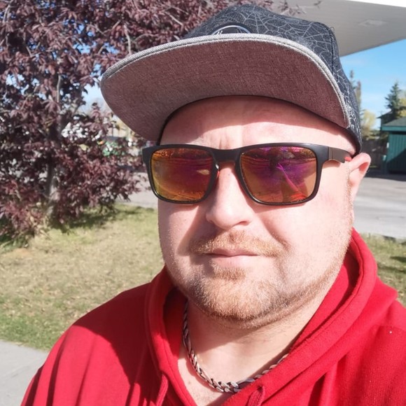 Profile Picture of David christopher Berthiaume (@dc87best) on Poshmark