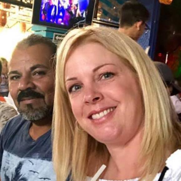 Profile Picture of Lisa Vandeberg ontiveros (@lisarenee_1) on Poshmark