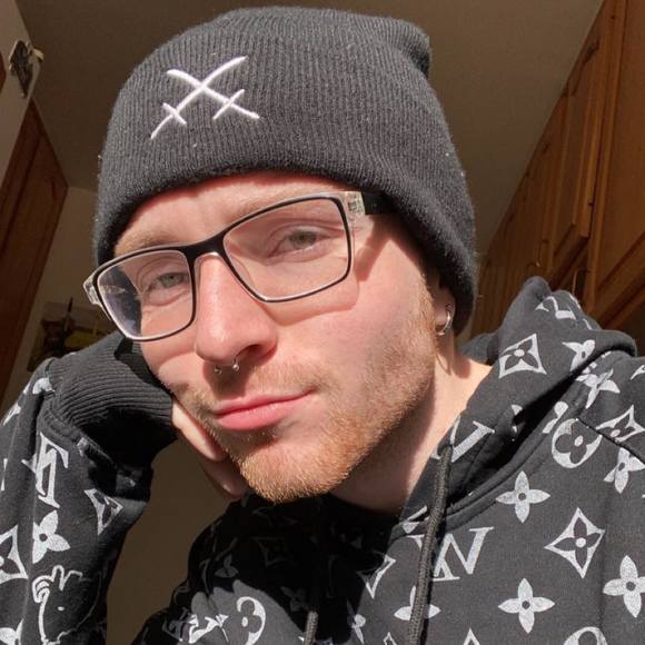 Profile Picture of Justin Crum (@jstncrm) on Poshmark