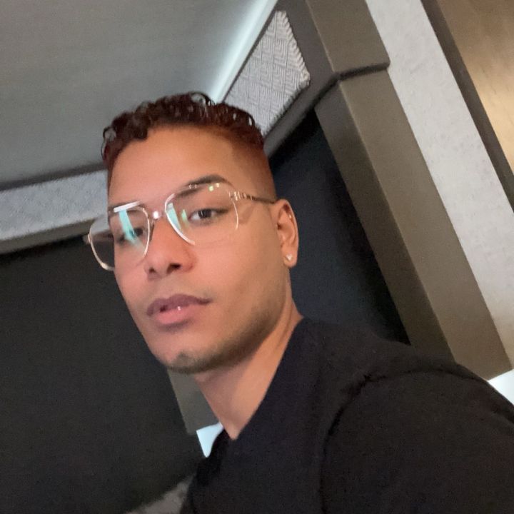 Wayne Colón - Tiktok Profile Picture of Wayne Colón (@waynec.002) on Tiktok