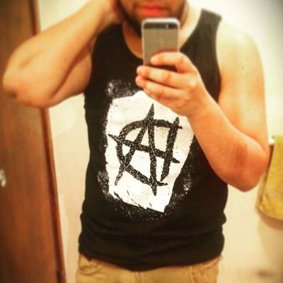 Profile Picture of Alvaro Valdivia (@nirvogrunge) on Twitter