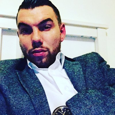 Profile Picture of John Selby (@selbino25) on Twitter