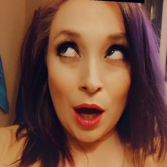 Profile Picture of Amanda Bryant beatty (@abeatty) on Poshmark