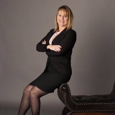 Profile Picture of Kim Huffman Smith (@realestateKim_) on Twitter