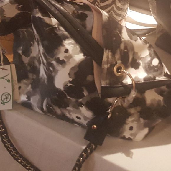 Profile Picture of Brian Swales (@biff1000) on Poshmark