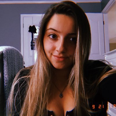 Profile Picture of Rachel Mazza (@_rachelmazza) on Twitter