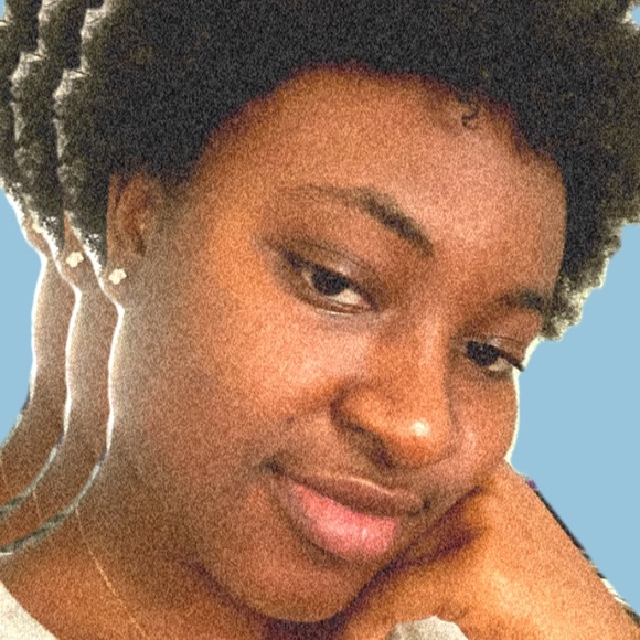 Profile Picture of Erica Okene (@ericaokene) on Poshmark