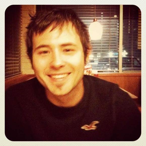 Profile Picture of Bobby Payne (@bpayne1984) on Poshmark