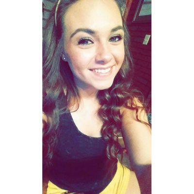Profile Picture of Asha Lee (@AshaLeeEicher) on Twitter