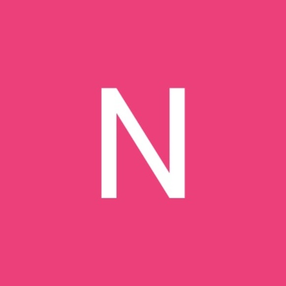 Profile Picture of Natalia Siwicki (@siwickinatalia) on Poshmark