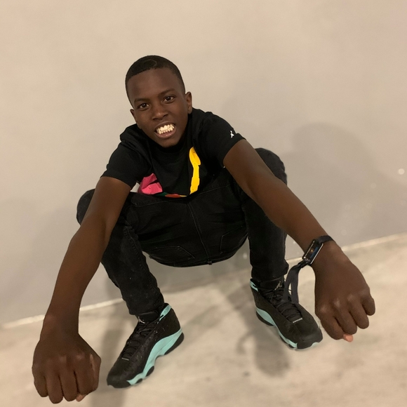 Tyler Tyler - Poshmark Profile Picture of Tyler Tyler (@sweatkiccs) on Poshmark