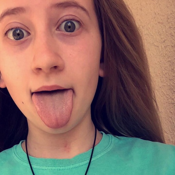 Profile Picture of Iley Guenard (@ileyguenard) on Poshmark