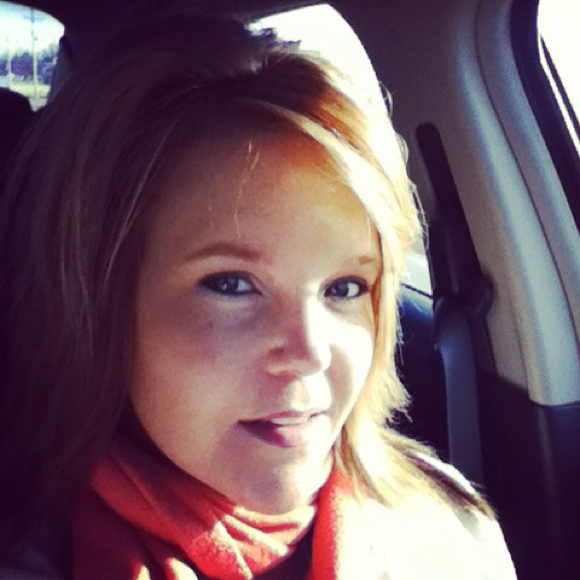 Profile Picture of Sheena Craigmiles (@gingersnapx2) on Poshmark