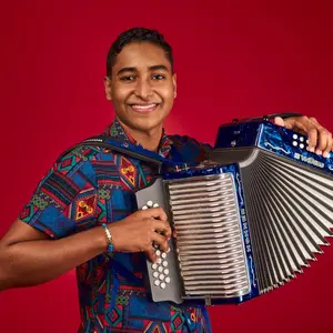 Profile Picture of raulballesterosoficial_ (@raulballesterosoficial_) on Tiktok