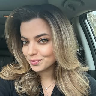 Profile Picture of ᒍᑌᒪIᗩ (@julia_braude) on Instagram