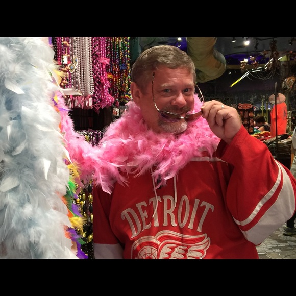 Profile Picture of Tamara Barthel (@tbarthel) on Poshmark