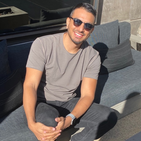 Profile Picture of Joseph Vindiola (@jcvindiola) on Poshmark