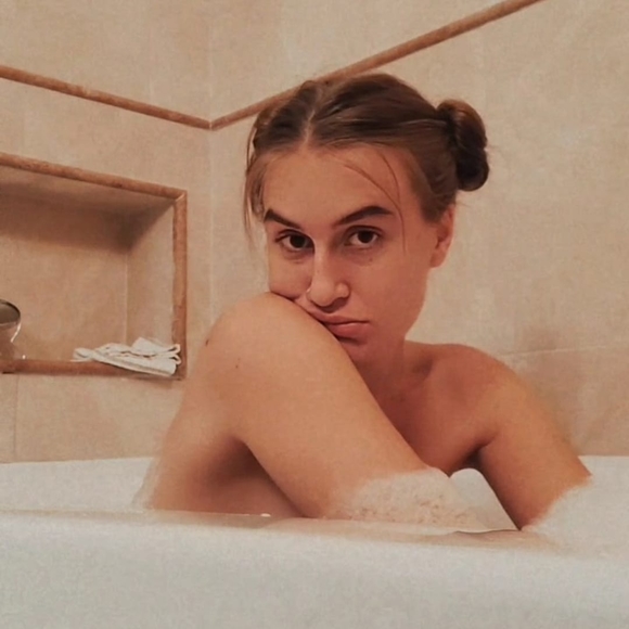 Profile Picture of Marjorie Soloff (@marjoriesoloff) on Poshmark