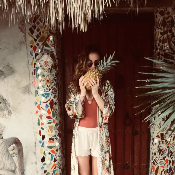 Profile Picture of Lisa Zappia (@handsomela) on Poshmark