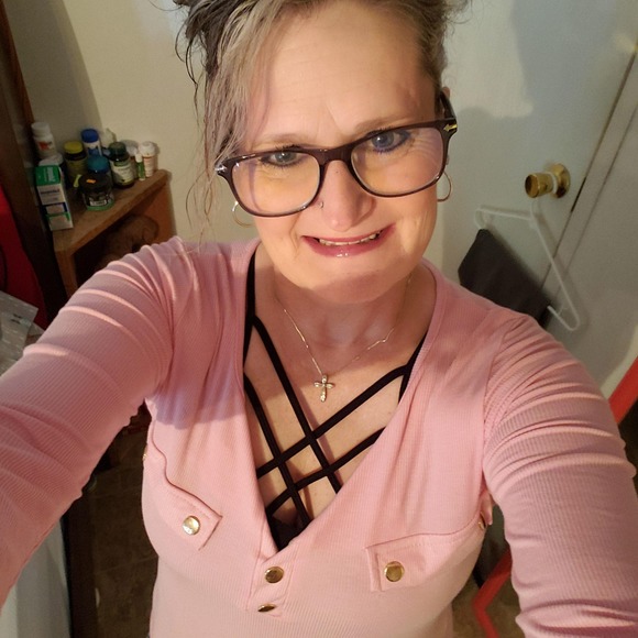 Profile Picture of Tammy kimmey Spaugh (@stetsonsnana) on Poshmark