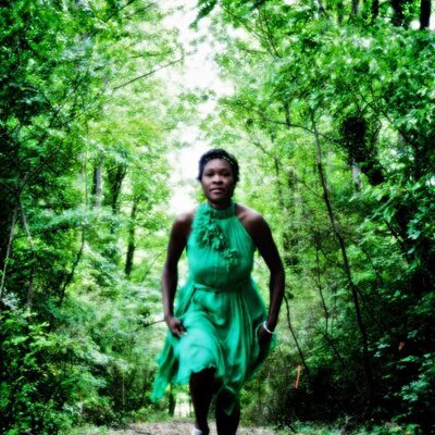 Profile Picture of Indra Tobias (@brownindimama) on Twitter