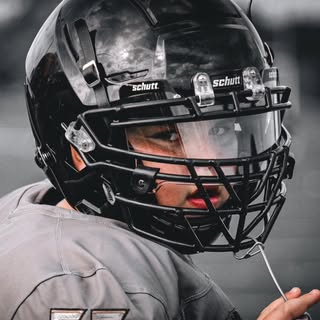 Profile Picture of Nicholas Lara | Student Athlete • Football (@nicholaslara_) on Instagram