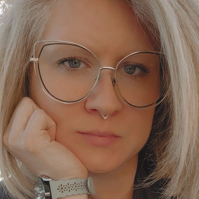 Profile Picture of Kate (@katelynnhanson87) on Tiktok