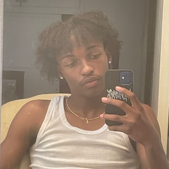 Profile Picture of Laran Coleman (@rxnth3don) on Poshmark