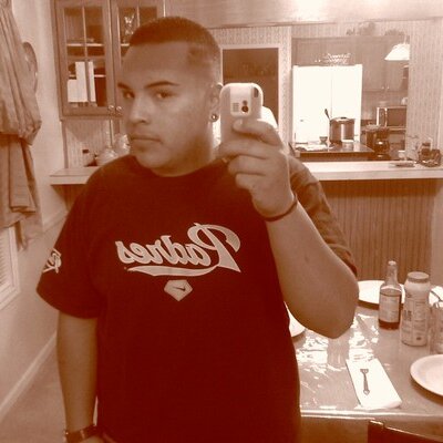 Profile Picture of Ernest Saucedo (@val3r) on Twitter