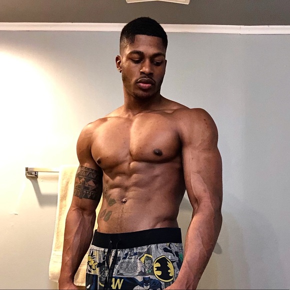 Profile Picture of Aaron Mcknight (@aaronmcknight44) on Poshmark