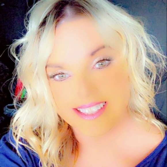 Profile Picture of Brenda Brown-gustafson (@bkgustafson0622) on Poshmark
