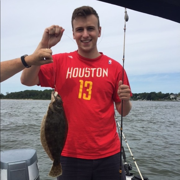 Profile Picture of Dan Kelly (@dankelly23) on Poshmark