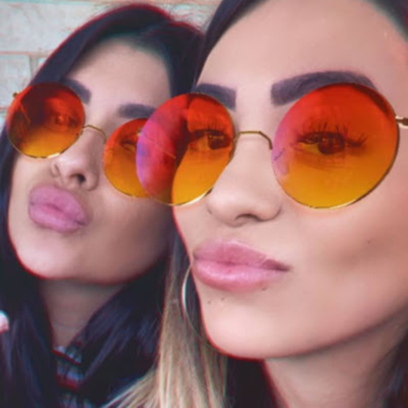 Profile Picture of Mari Silva (@marisilva4314) on Poshmark