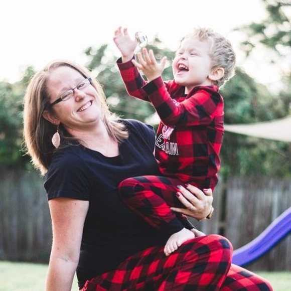 Profile Picture of Tiffany Orndoff (@torndoff416) on Poshmark