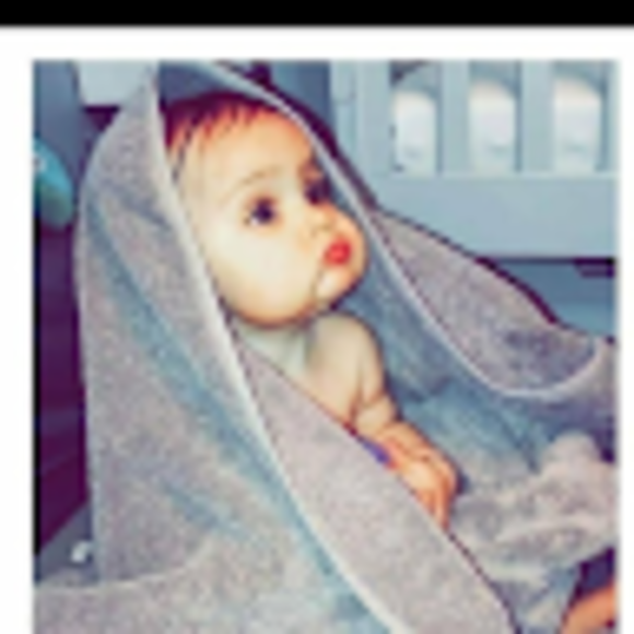 Profile Picture of Shama Shama (@shamassp123) on Poshmark