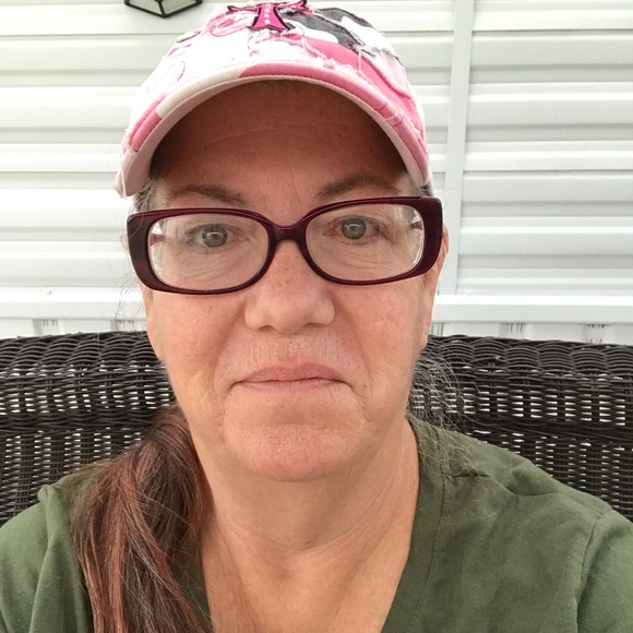 Profile Picture of Nancy Nuccio adams (@advancedmsg) on Poshmark