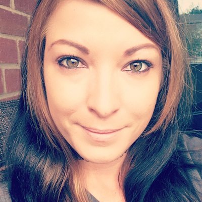 Profile Picture of Stephanie Clauss (@AlohaCarGirl) on Twitter