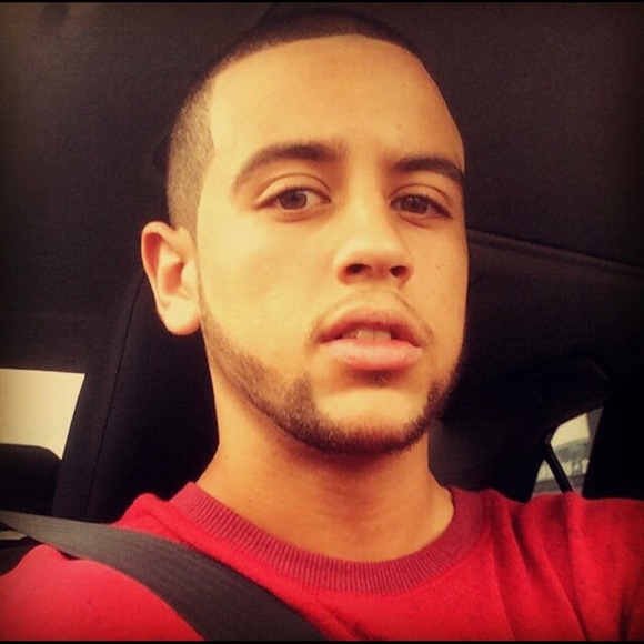 Profile Picture of Jared Waldman (@jaredwaldman) on Poshmark