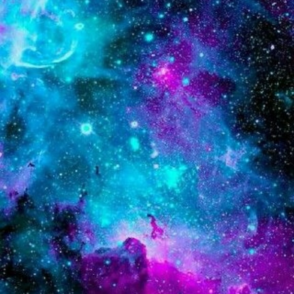 Profile Picture of Callysha Bell (@callyshalove) on Poshmark