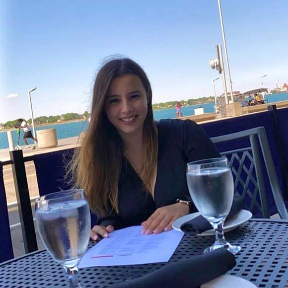 Profile Picture of Alia Hachem (@liaelysehachem) on Poshmark