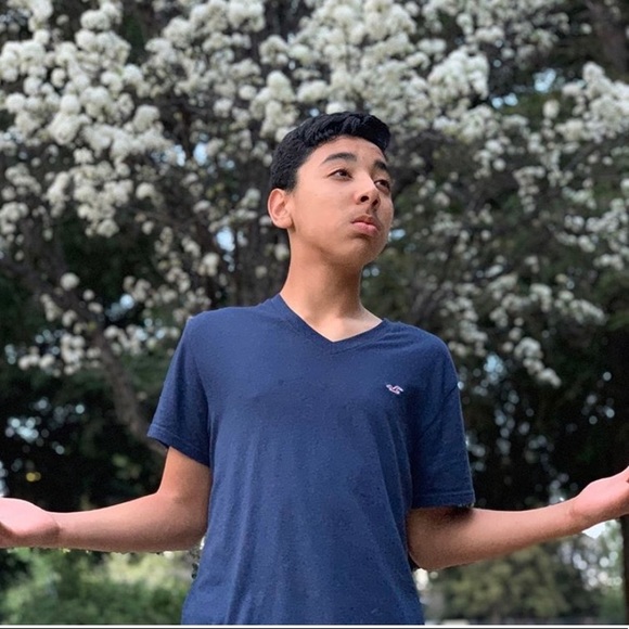 Profile Picture of Jonathan Huizar (@jonny_cobras) on Poshmark