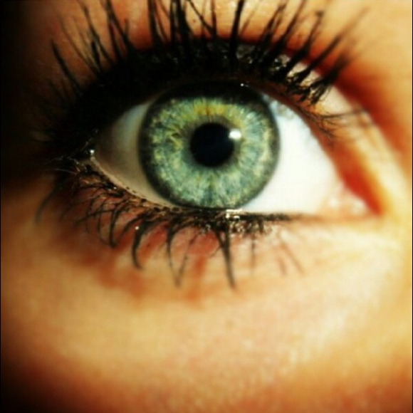 Profile Picture of Sam Frensley (@samanthaf) on Poshmark