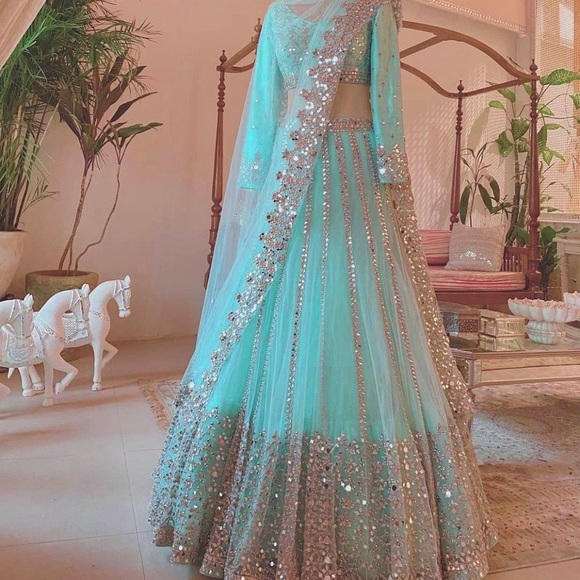 Profile Picture of Sonali Khosla (@sonali_khosla) on Poshmark